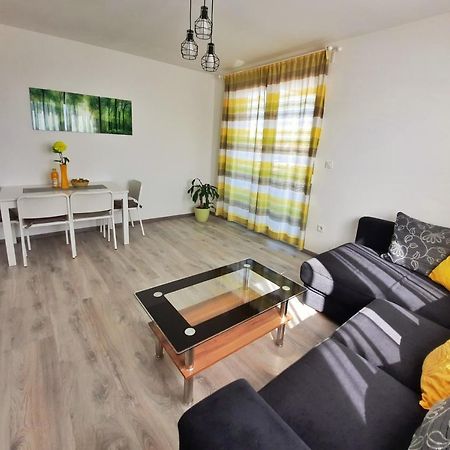 Apartment Mrvica Near The Zagreb Airport Velika Gorica Exteriör bild