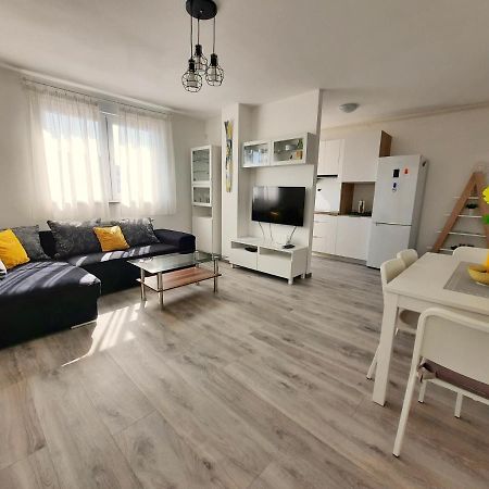 Apartment Mrvica Near The Zagreb Airport Velika Gorica Exteriör bild