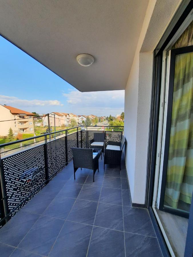 Apartment Mrvica Near The Zagreb Airport Velika Gorica Exteriör bild