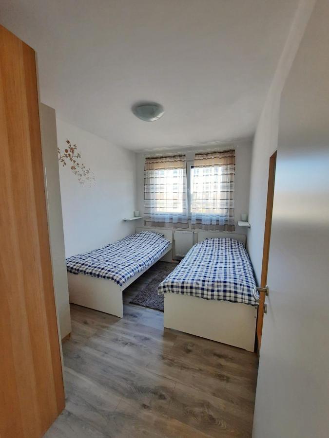 Apartment Mrvica Near The Zagreb Airport Velika Gorica Exteriör bild
