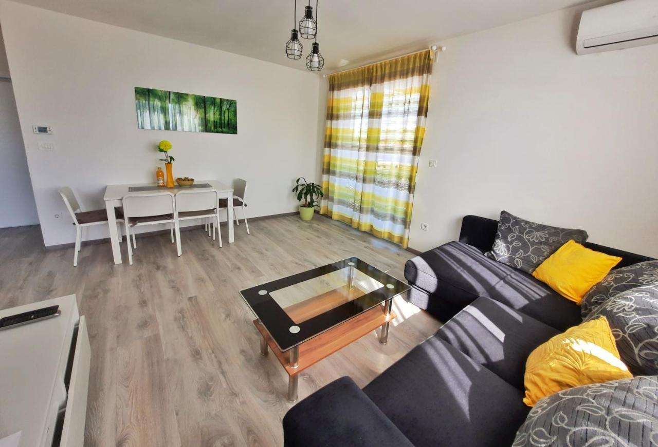 Apartment Mrvica Near The Zagreb Airport Velika Gorica Exteriör bild