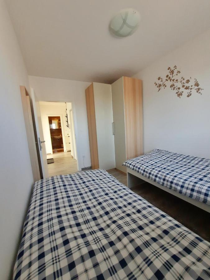 Apartment Mrvica Near The Zagreb Airport Velika Gorica Exteriör bild