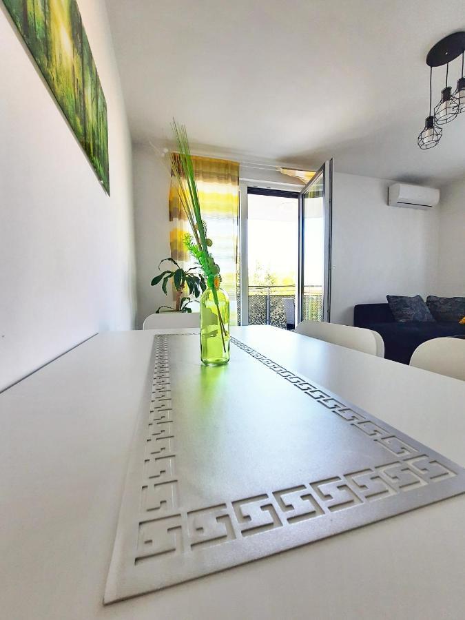 Apartment Mrvica Near The Zagreb Airport Velika Gorica Exteriör bild